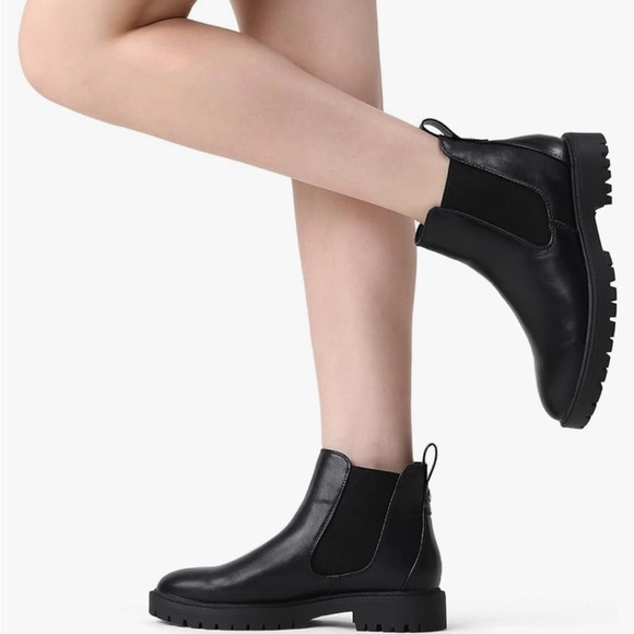 Chelsea Boot - Picture 2 of 3